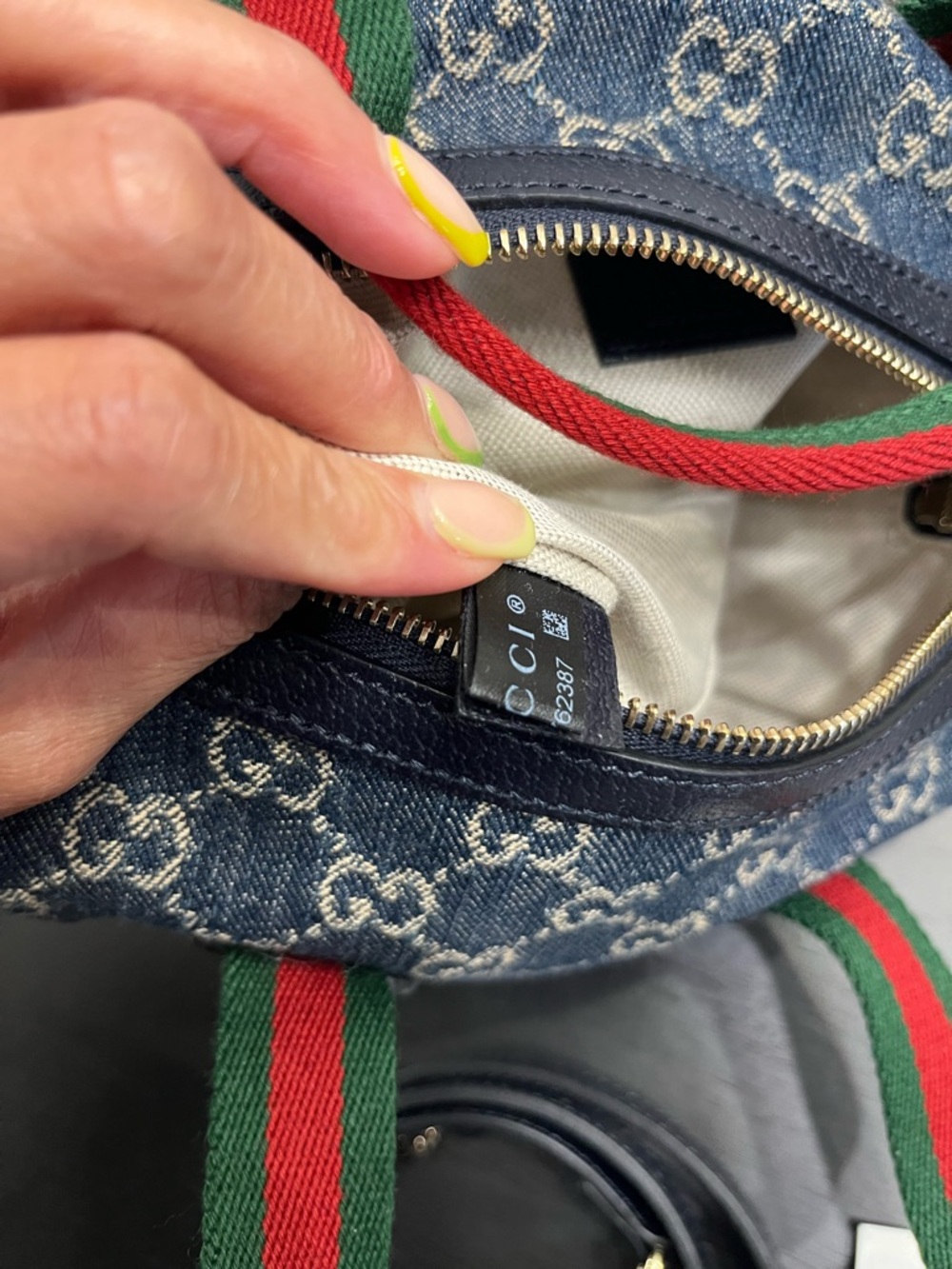 NEW ❤️Gucci💚 Mini GG Handbag in Blue & White GG Denim - Picture 8 of 15